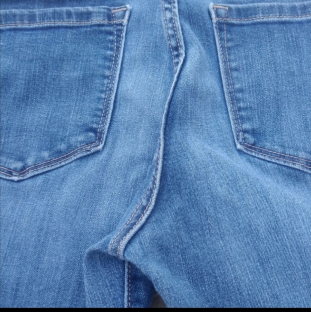 SOLD!!!!! Host Pick 11/27/21 Banana Republic Jeggings - Picture 8 of 10